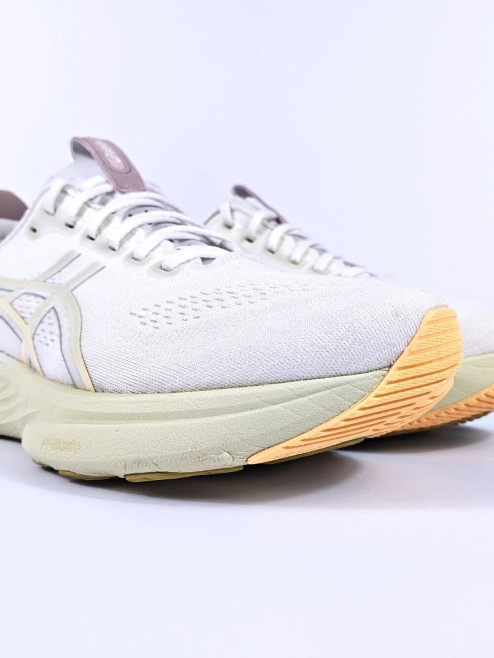 Asics Gel Kayano 32 Mens 8 Stability Support Cushion Road Running Shoes White